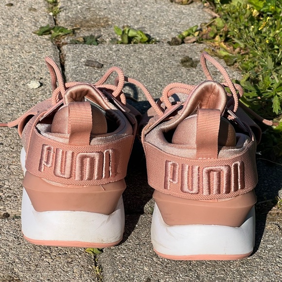 🚨SOLD🚨 Puma Ignite sneakers - Picture 3 of 14